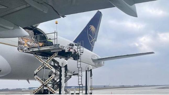 السعودية تقدم طائرتين إغاثيتين ويصلا إلى بولندا لتقديم المساعدة للشعب الأوكراني