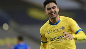 الصحفي الإيطالي يصرح .. إدارة النصر تستغني عن اللاعبي الأرجنتيني بيتي مارتينيز